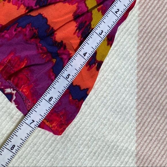 Oleg Cassini Sports Rayon/Cotton Gold Accent Top - Picture 9 of 9